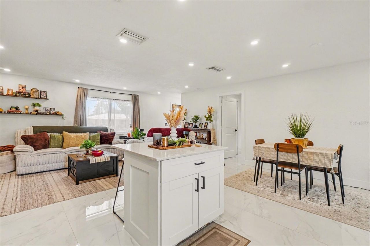 73 Cardinal Drive, North Fort Myers, FL 33917 Photo