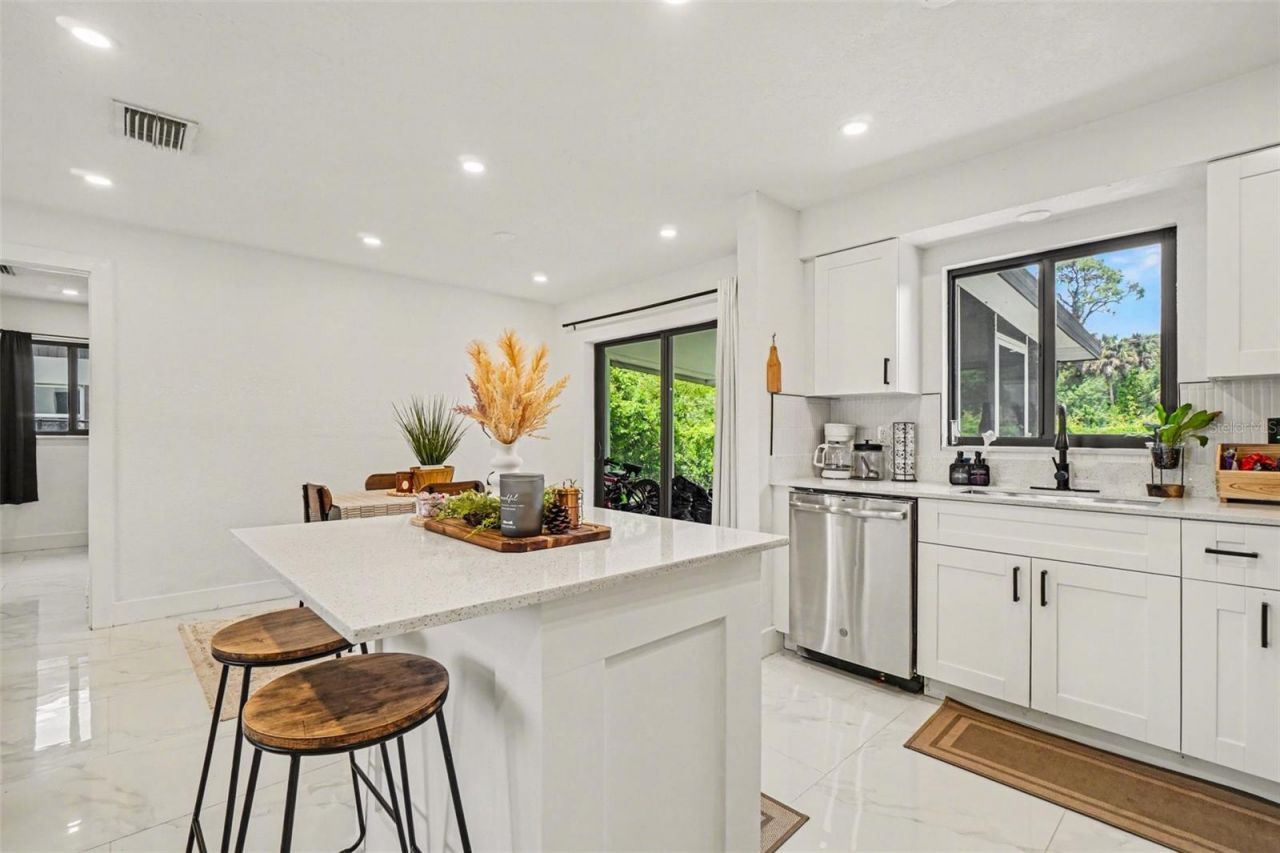 73 Cardinal Drive, North Fort Myers, FL 33917 Photo