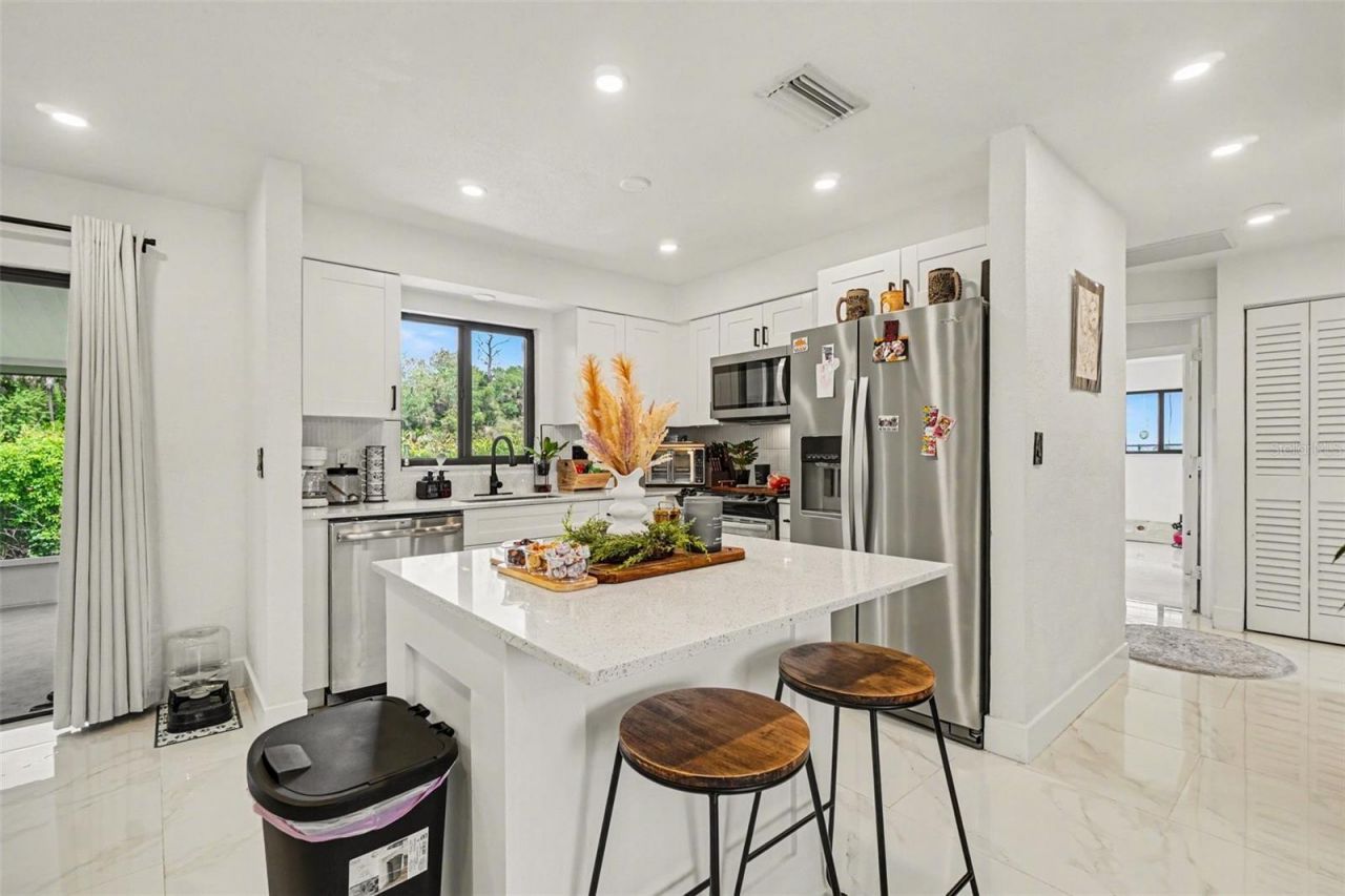 73 Cardinal Drive, North Fort Myers, FL 33917 Photo