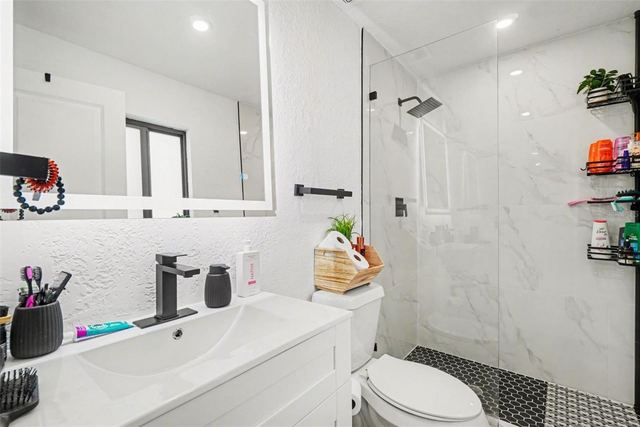 73 Cardinal Drive, North Fort Myers, FL 33917 Photo