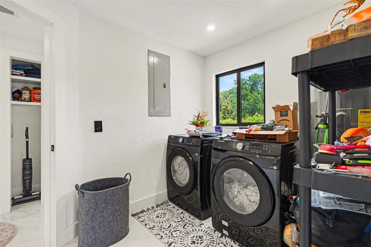 73 Cardinal Drive, North Fort Myers, FL 33917 Photo