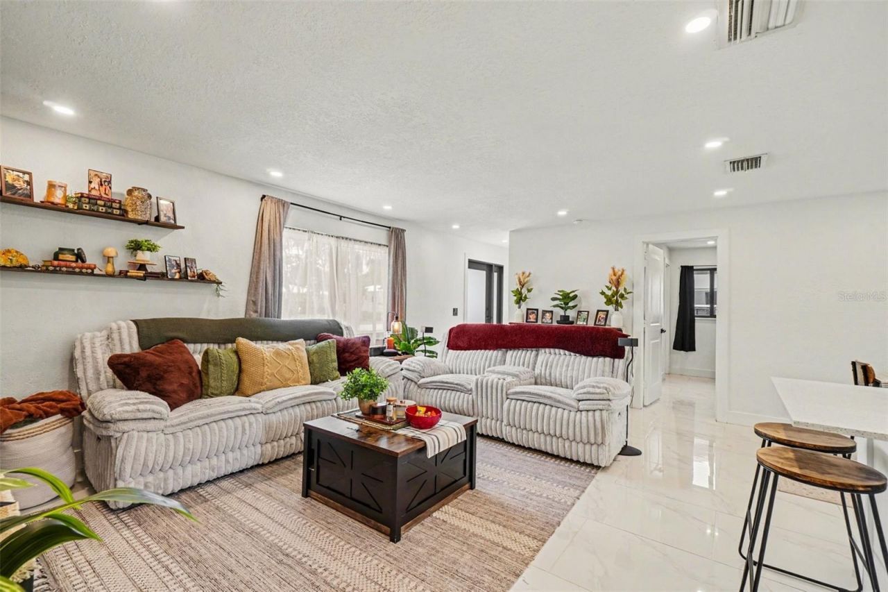 73 Cardinal Drive, North Fort Myers, FL 33917 Photo