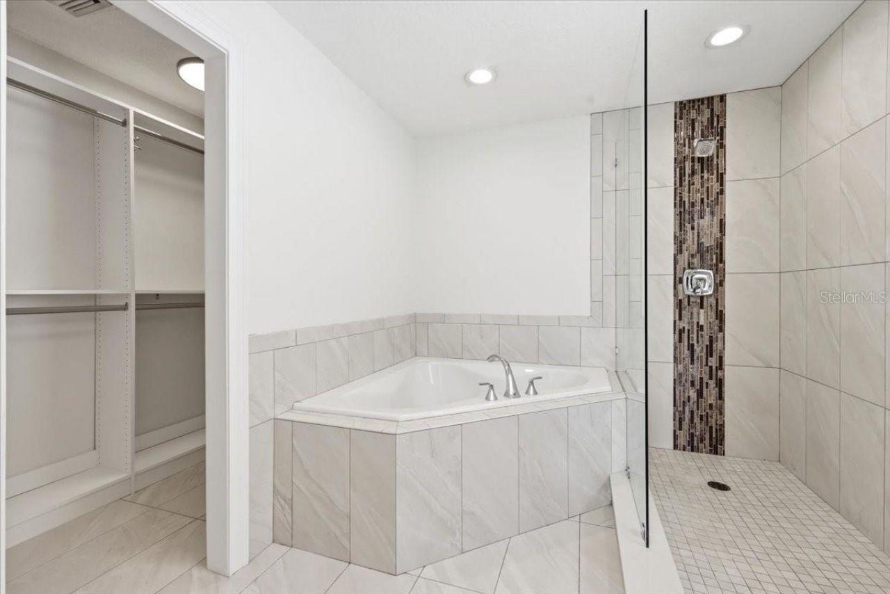 1051 Stationside Drive, Oakland, FL 34787 Photo