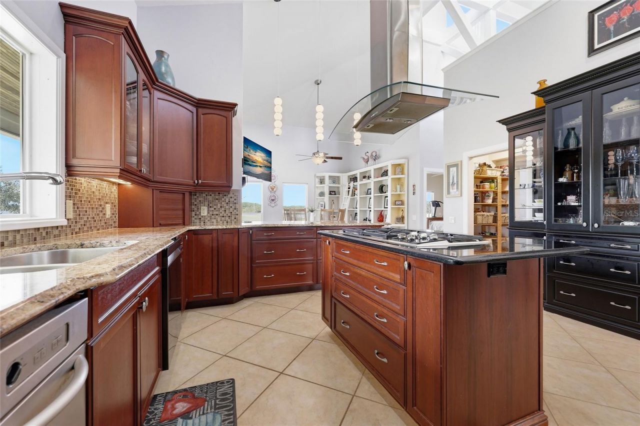 1042 SW Woodland Avenue , Fort White, FL 32038 Photo