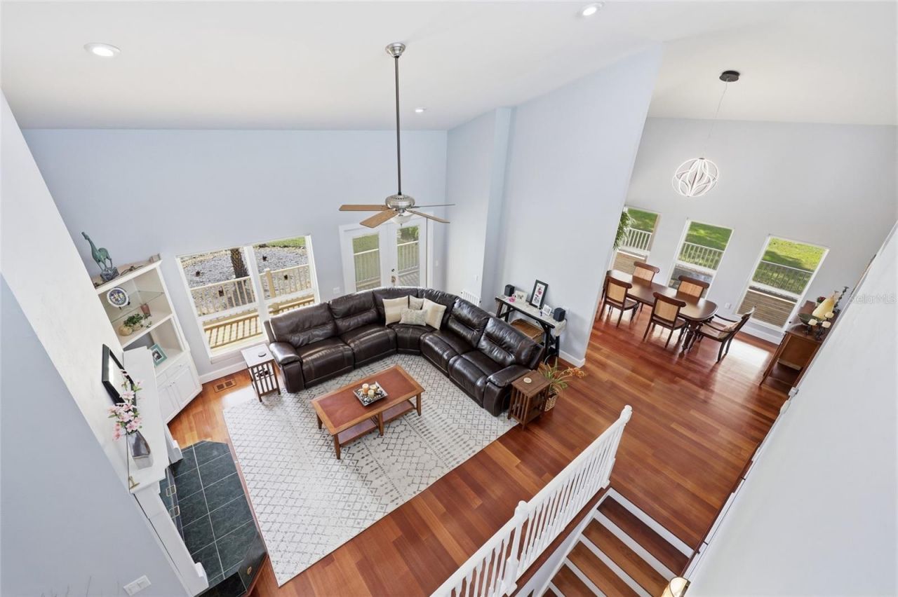 1042 SW Woodland Avenue , Fort White, FL 32038 Photo