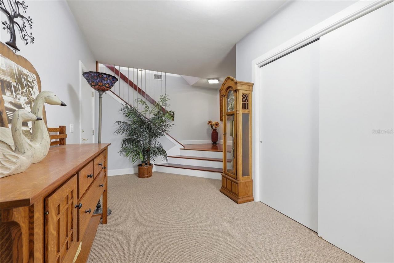 1042 SW Woodland Avenue , Fort White, FL 32038 Photo