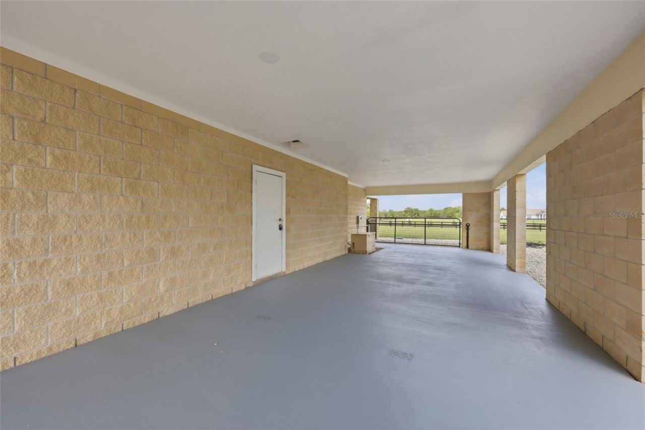 1042 SW Woodland Avenue , Fort White, FL 32038 Photo