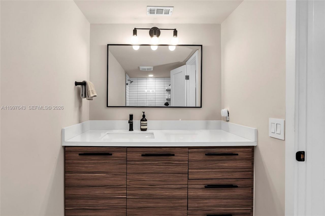 7473 SW 82nd St, Unit A314, Miami, FL 33143 Photo