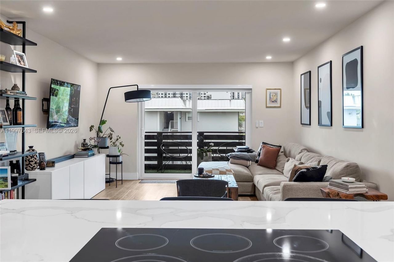 7473 SW 82nd St, Unit A314, Miami, FL 33143 Photo