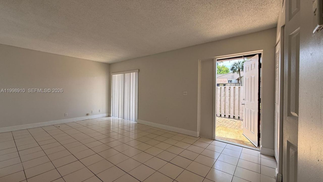 2115 NW 57th Ave, Unit 16-C, Lauderhill, FL 33313 Photo