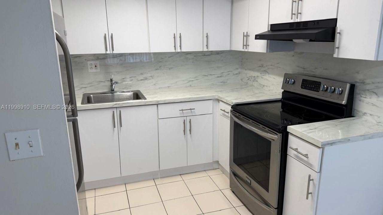 2115 NW 57th Ave, Unit 16-C, Lauderhill, FL 33313 Photo