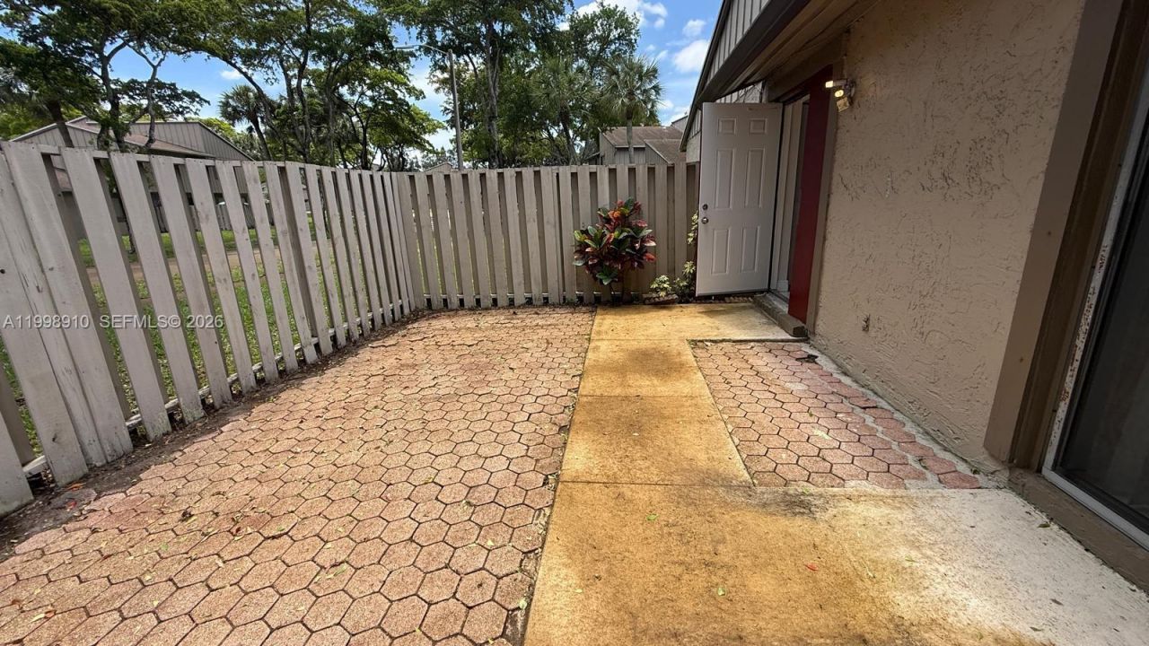 2115 NW 57th Ave, Unit 16-C, Lauderhill, FL 33313 Photo