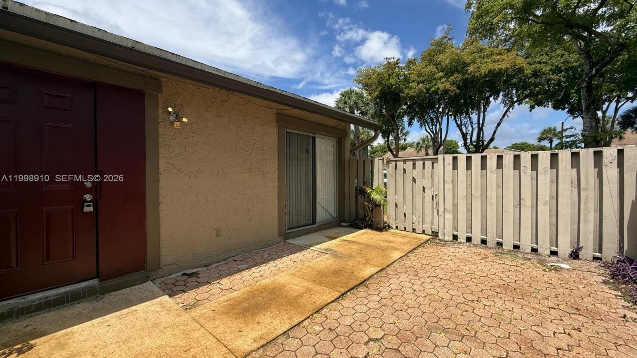 2115 NW 57th Ave, Unit 16-C, Lauderhill, FL 33313 Photo