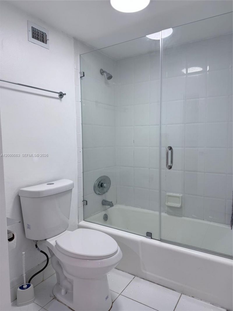 100 Lincoln Rd, Unit 615, Miami Beach, FL 33139 Photo