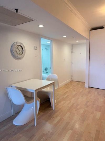 100 Lincoln Rd, Unit 615, Miami Beach, FL 33139 Photo