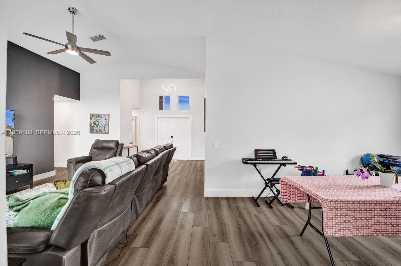 1063 Cedar Falls Dr, Unit 1063, Weston, FL 33327 Photo