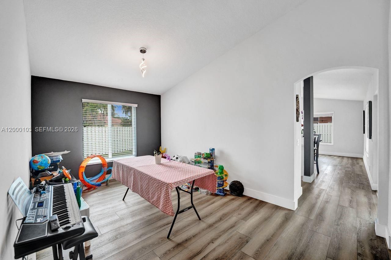 1063 Cedar Falls Dr, Unit 1063, Weston, FL 33327 Photo