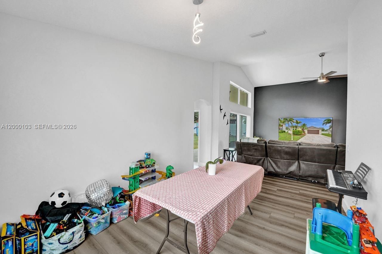 1063 Cedar Falls Dr, Unit 1063, Weston, FL 33327 Photo