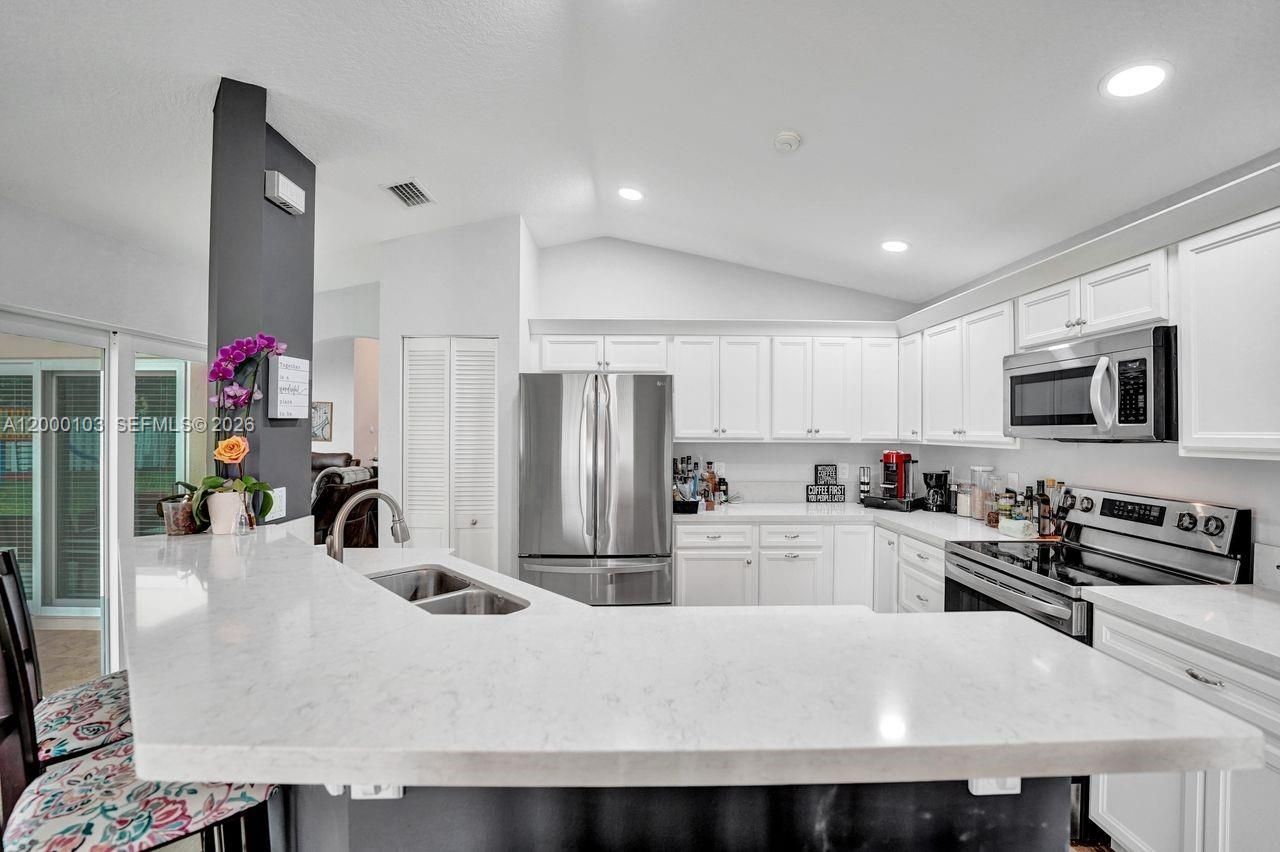 1063 Cedar Falls Dr, Unit 1063, Weston, FL 33327 Photo