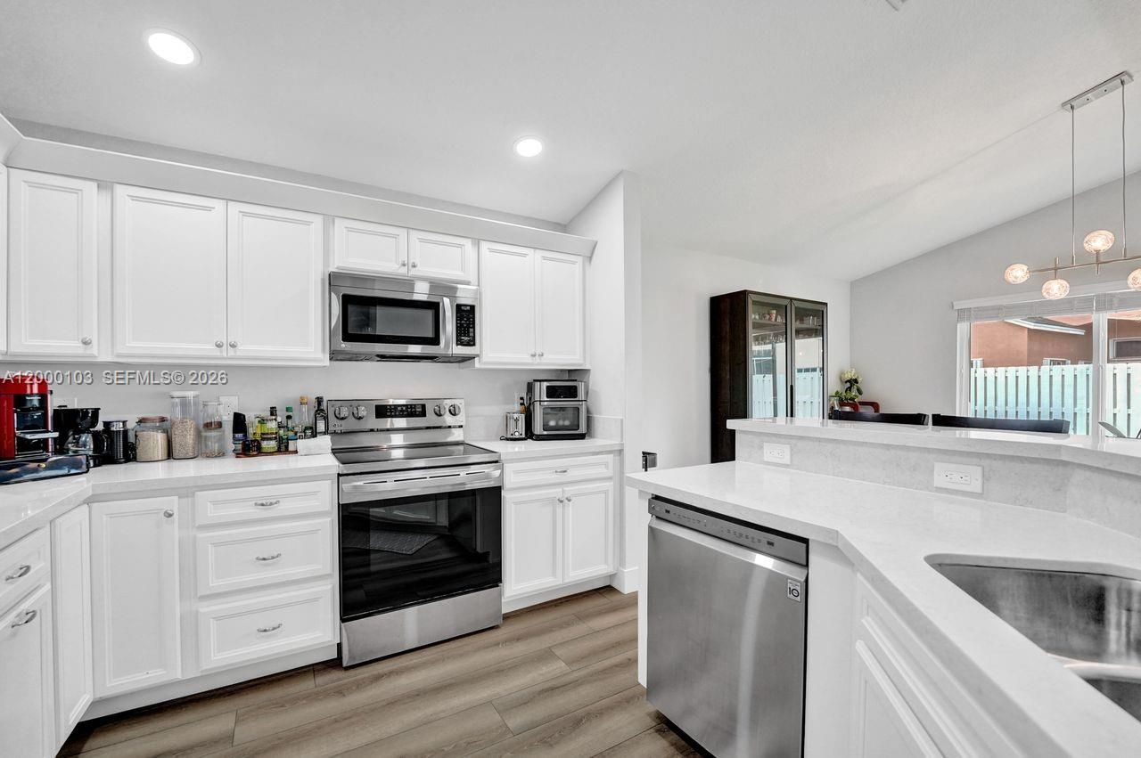 1063 Cedar Falls Dr, Unit 1063, Weston, FL 33327 Photo