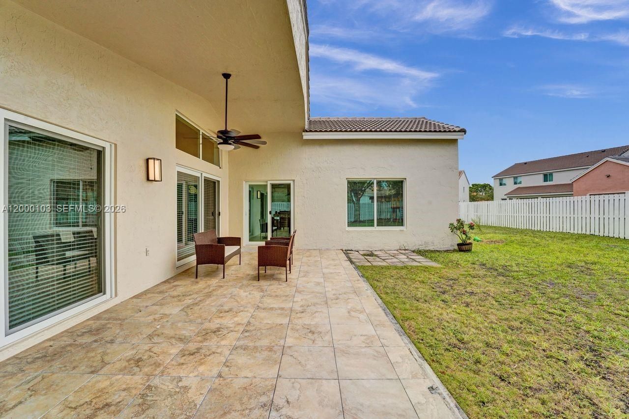 1063 Cedar Falls Dr, Unit 1063, Weston, FL 33327 Photo