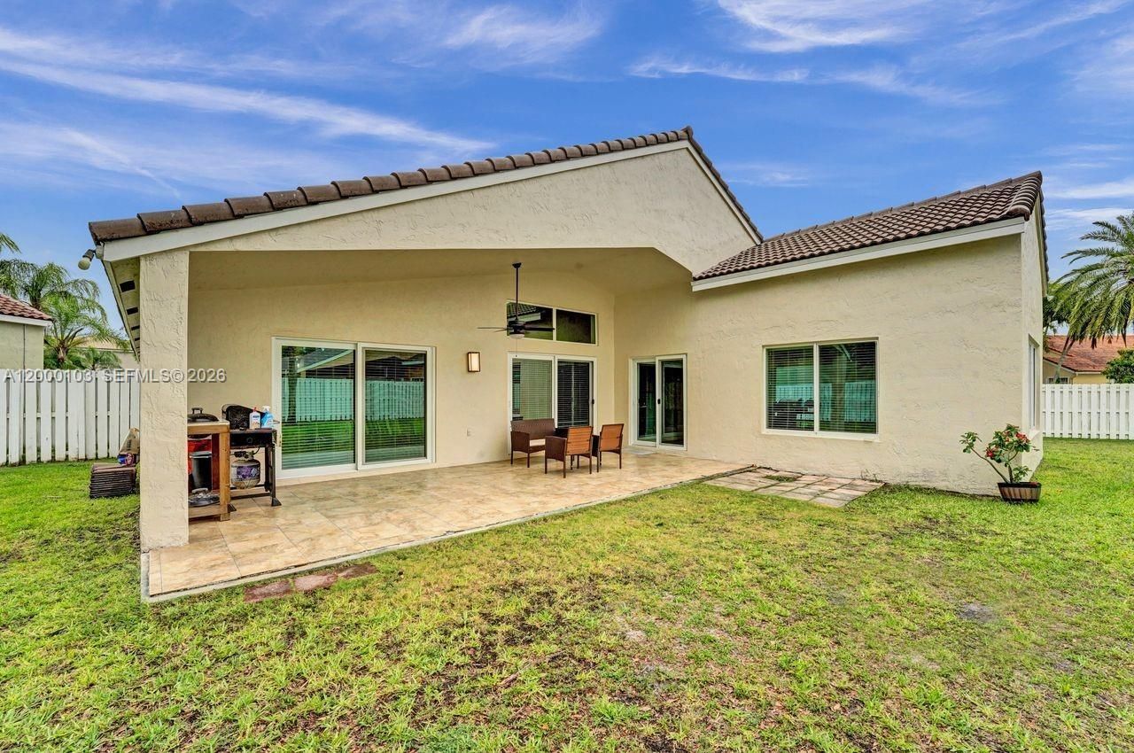 1063 Cedar Falls Dr, Unit 1063, Weston, FL 33327 Photo