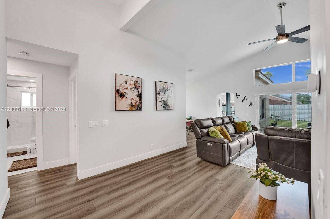 1063 Cedar Falls Dr, Unit 1063, Weston, FL 33327 Photo