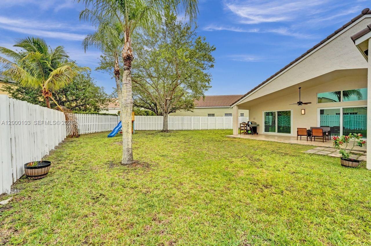 1063 Cedar Falls Dr, Unit 1063, Weston, FL 33327 Photo