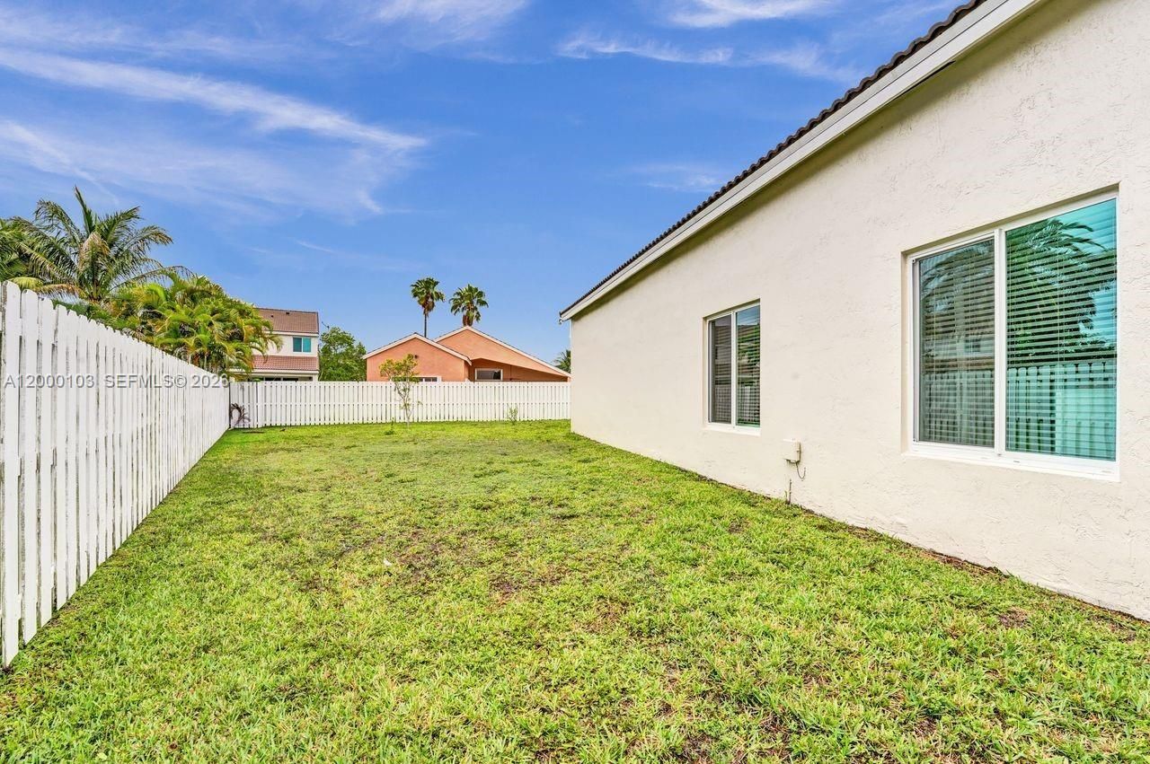 1063 Cedar Falls Dr, Unit 1063, Weston, FL 33327 Photo