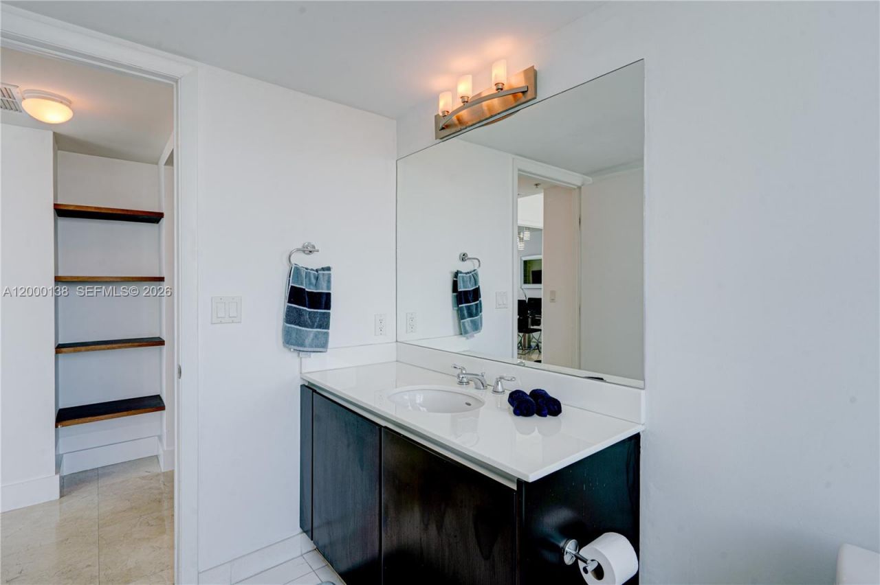 665 NE 25th St, Unit 2005, Miami, FL 33137 Photo