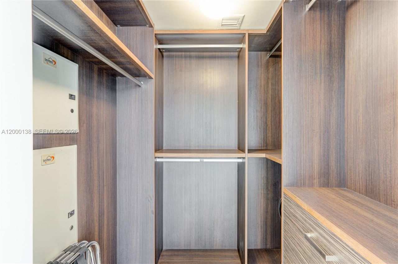 665 NE 25th St, Unit 2005, Miami, FL 33137 Photo