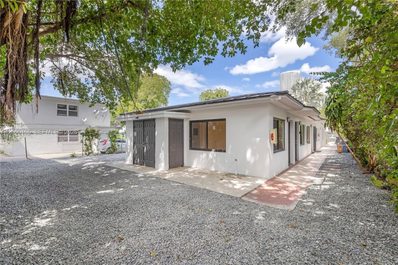 620 SW 6th Ave, Unit 2, Miami, FL 33130 Photo