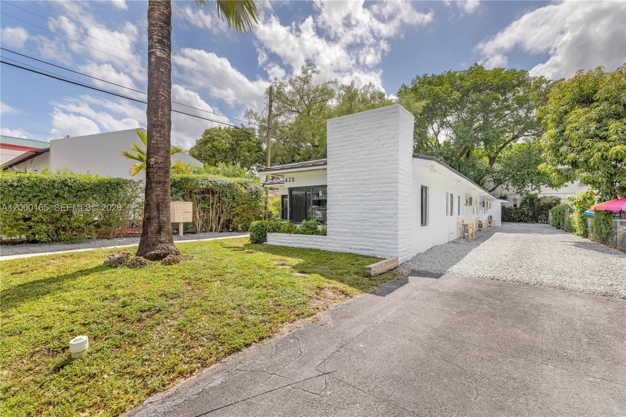 620 SW 6th Ave, Unit 2, Miami, FL 33130 Photo