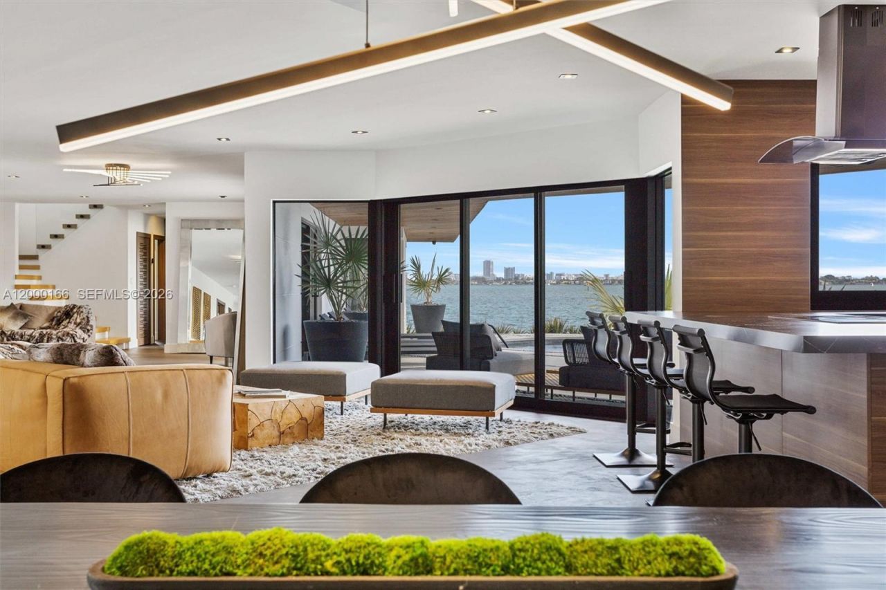 1982 NE 119th Rd , North Miami, FL 33181 Photo