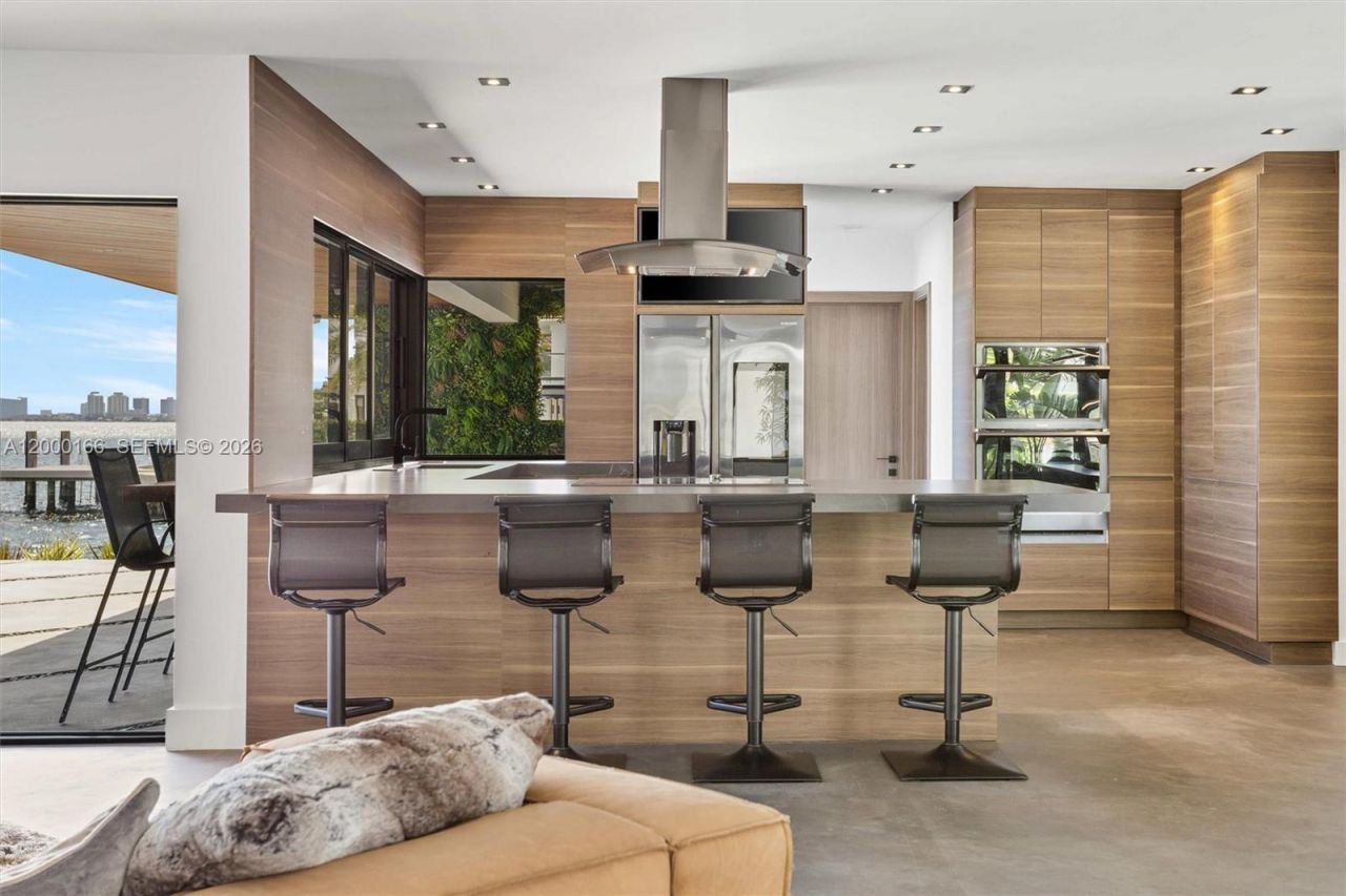 1982 NE 119th Rd , North Miami, FL 33181 Photo