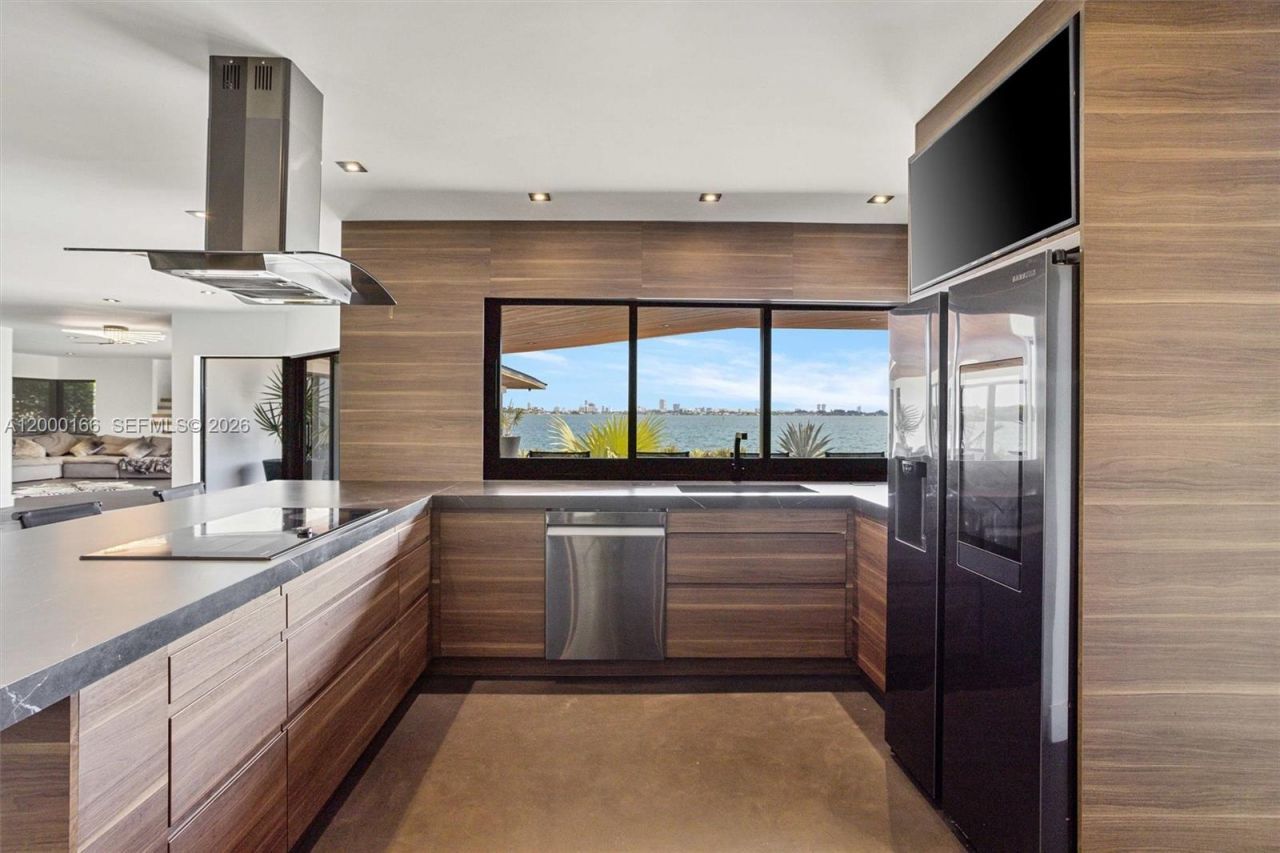 1982 NE 119th Rd , North Miami, FL 33181 Photo