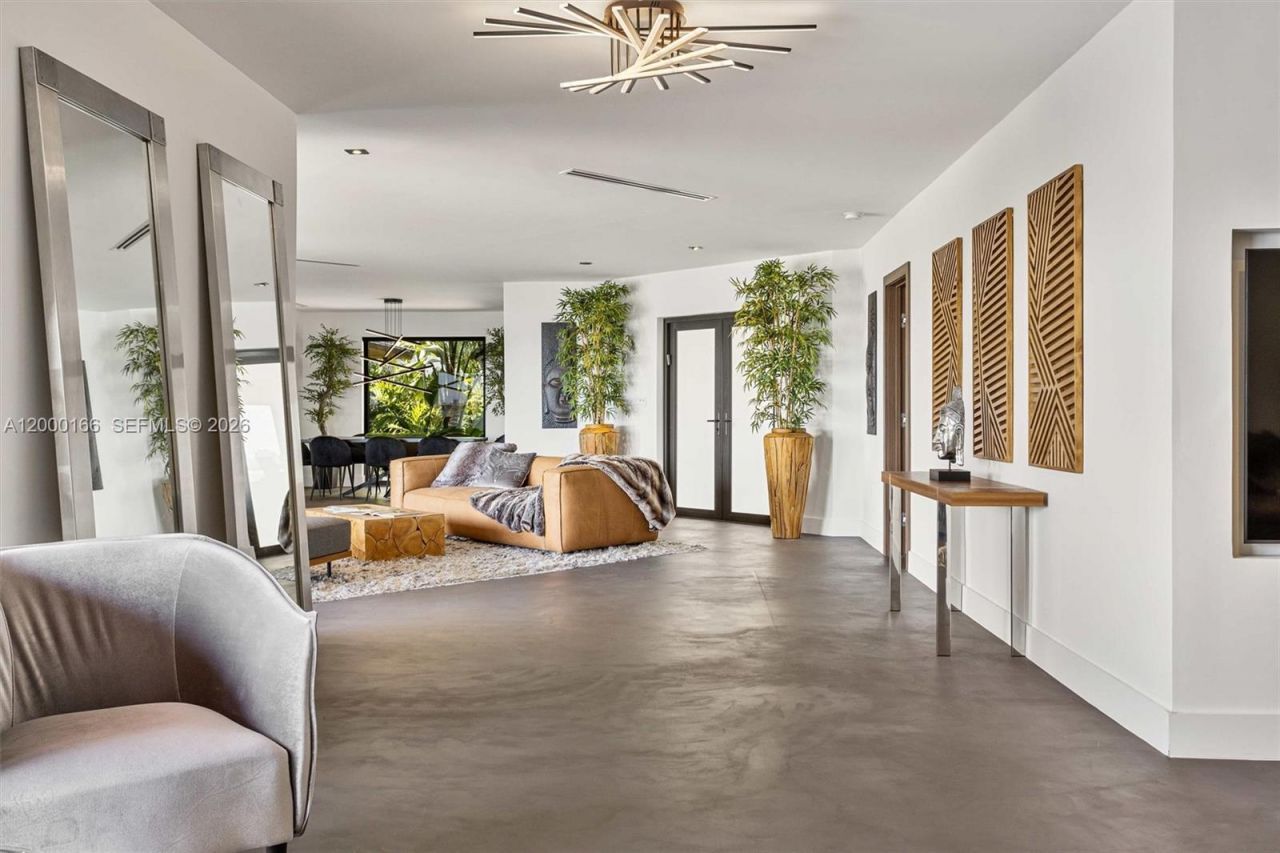 1982 NE 119th Rd , North Miami, FL 33181 Photo