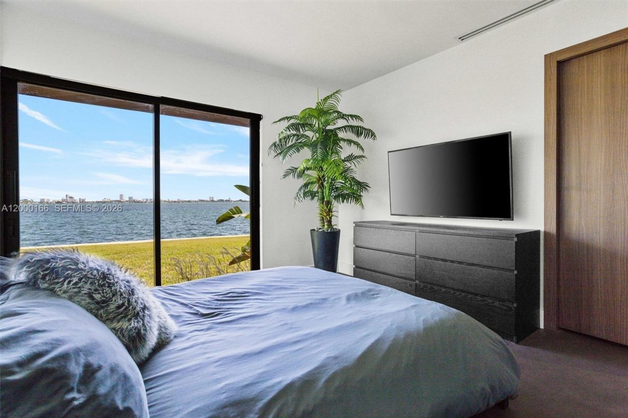 1982 NE 119th Rd , North Miami, FL 33181 Photo