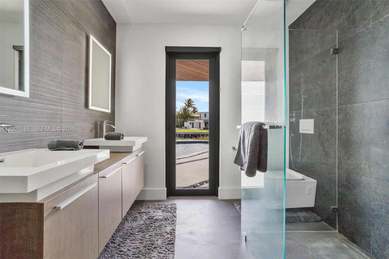 1982 NE 119th Rd , North Miami, FL 33181 Photo