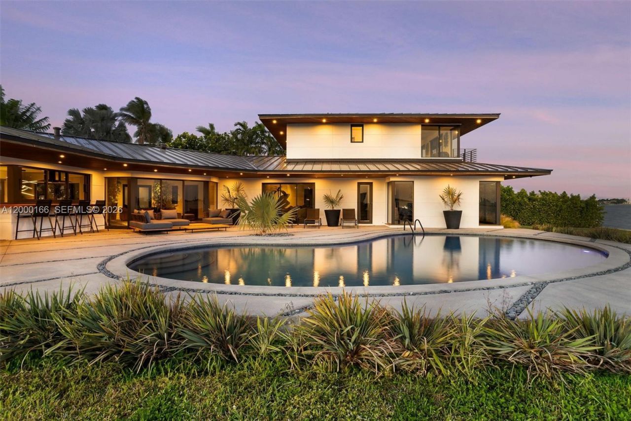 1982 NE 119th Rd , North Miami, FL 33181 Photo