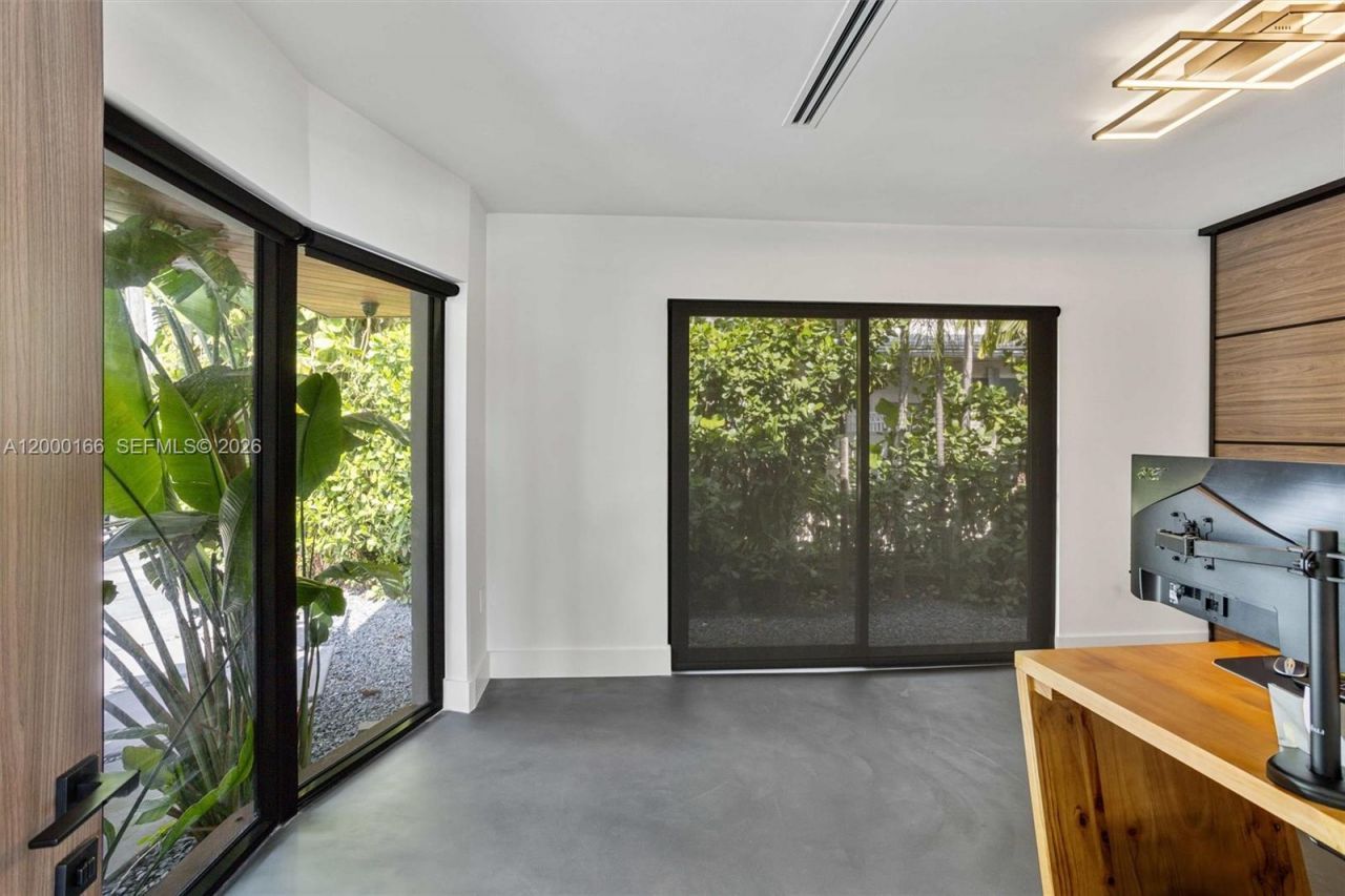 1982 NE 119th Rd , North Miami, FL 33181 Photo