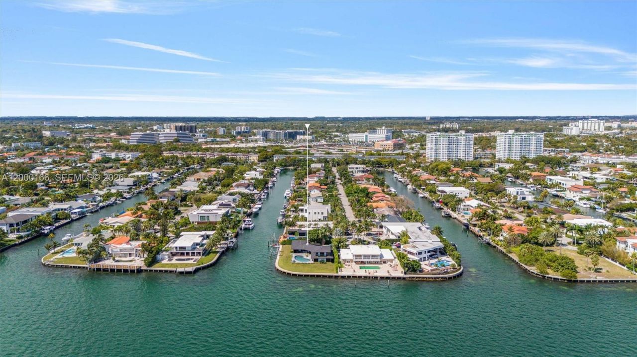 1982 NE 119th Rd , North Miami, FL 33181 Photo