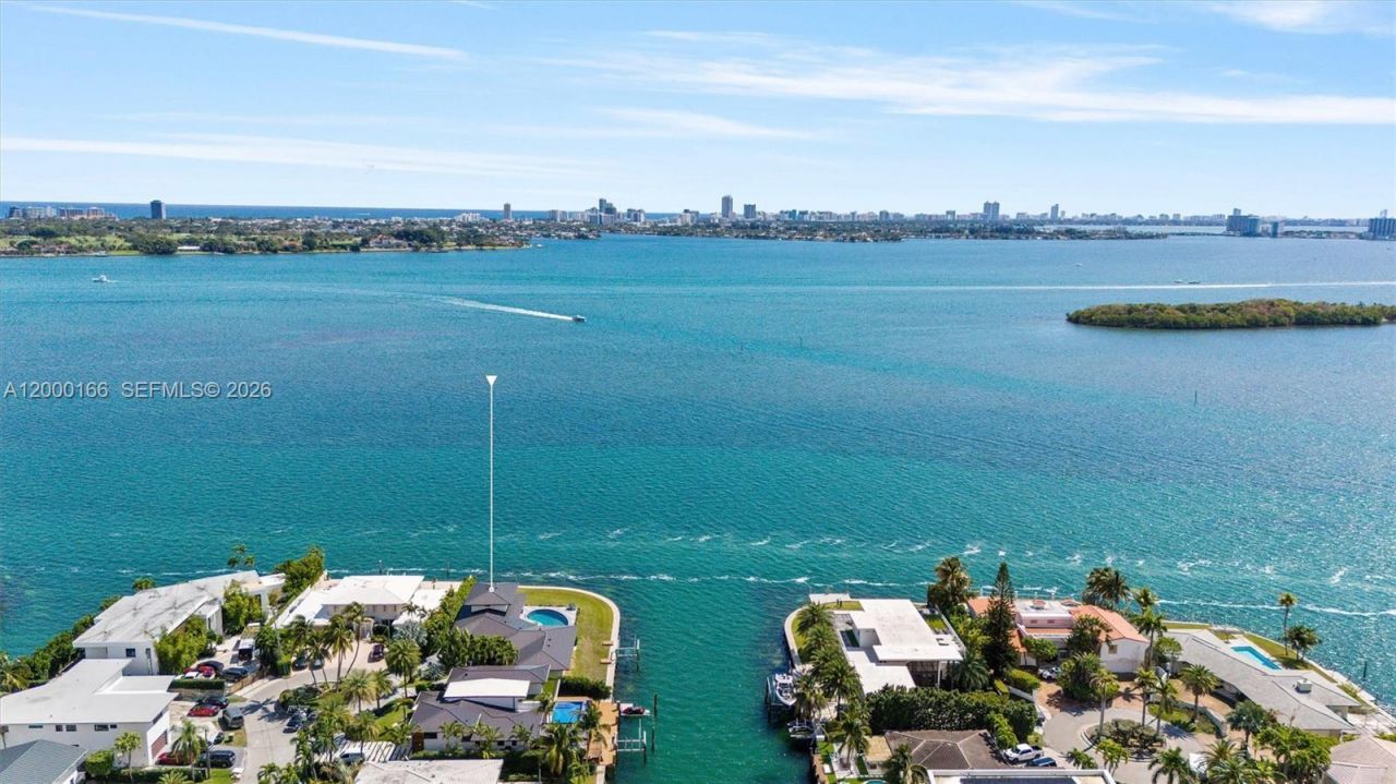 1982 NE 119th Rd , North Miami, FL 33181 Photo