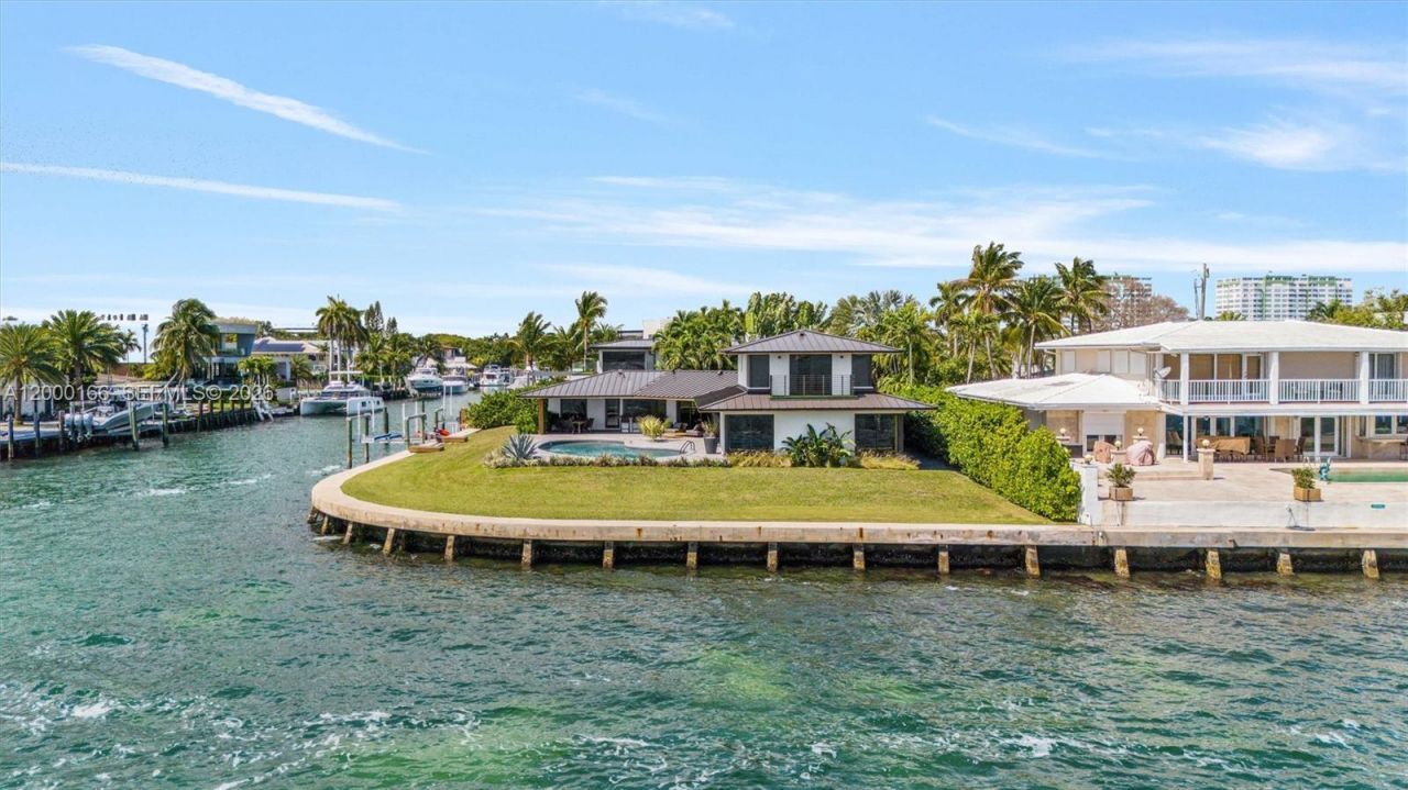 1982 NE 119th Rd , North Miami, FL 33181 Photo