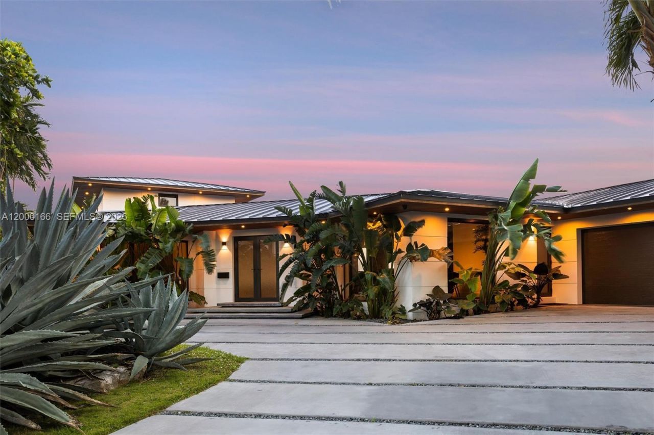 1982 NE 119th Rd , North Miami, FL 33181 Photo