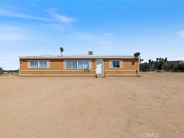 8195 Alta Mesa Road, Oak Hills, CA 92344