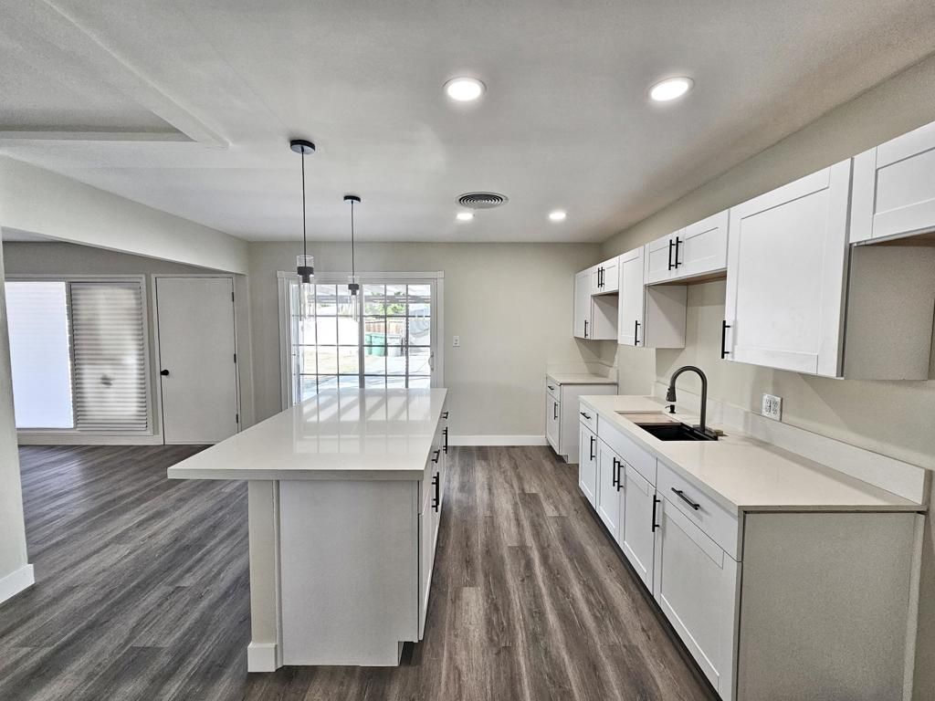 82012 Sierra Avenue, Indio, CA 92201 Main Photo