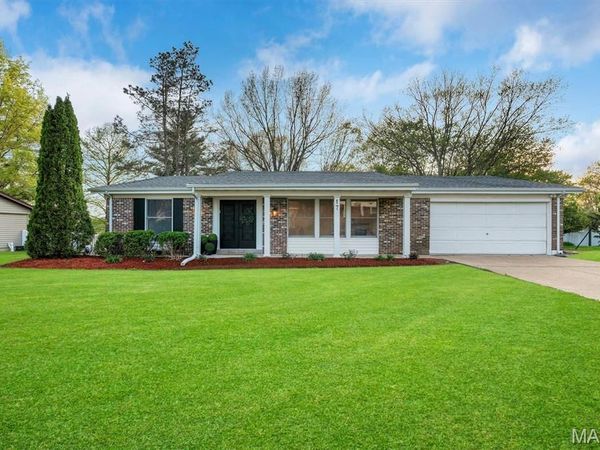 17 Atwood Drive, St Peters, MO 63376