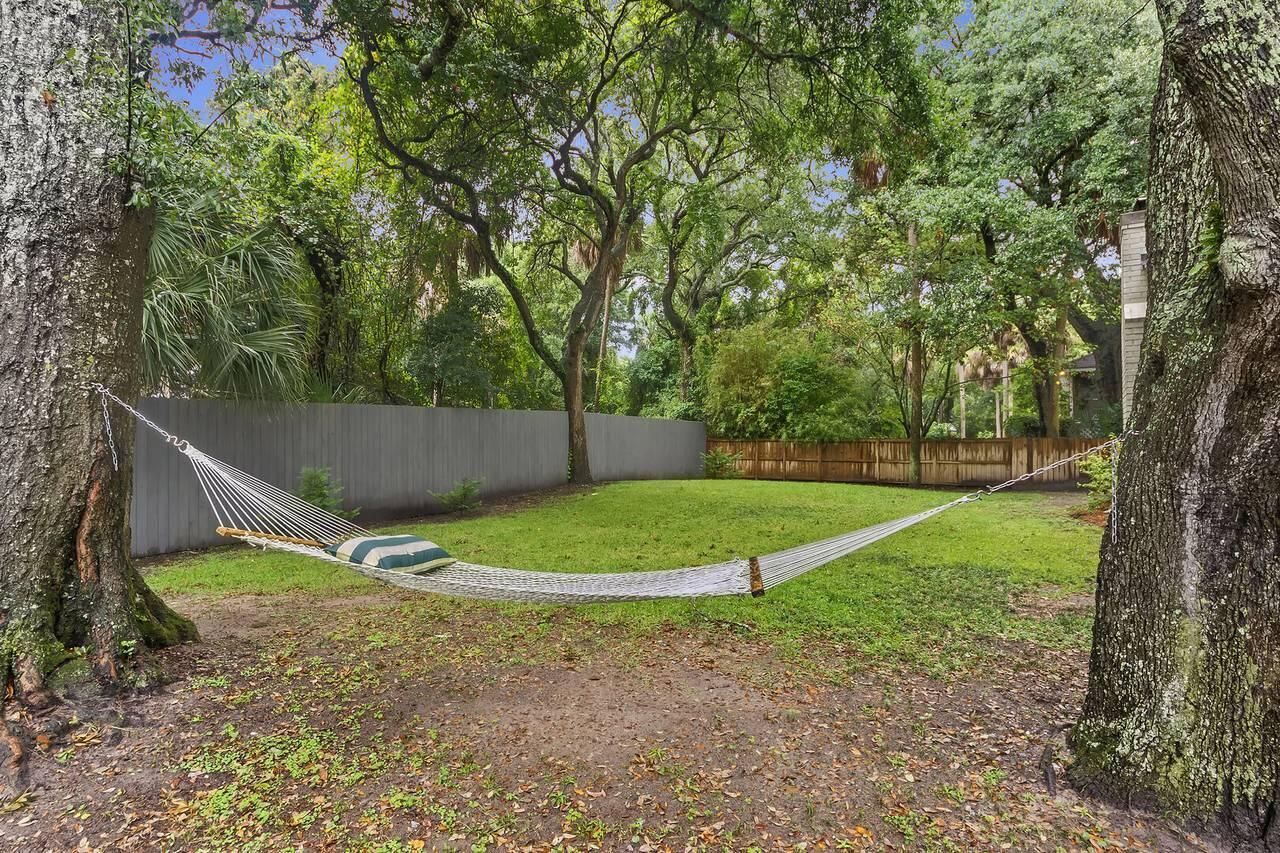 3 20th Avenue Photo 10