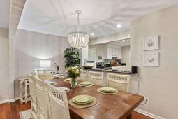 3 20th Avenue photo 4